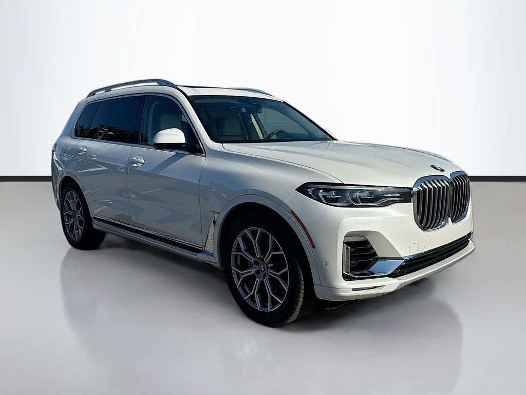 2020 BMW X7 40i's photo