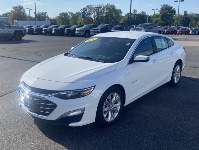 2024 Chevrolet Malibu 1LT photo 3