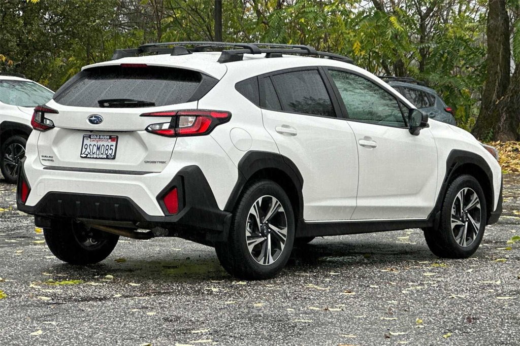 2025 Subaru Crosstrek Premium photo 3