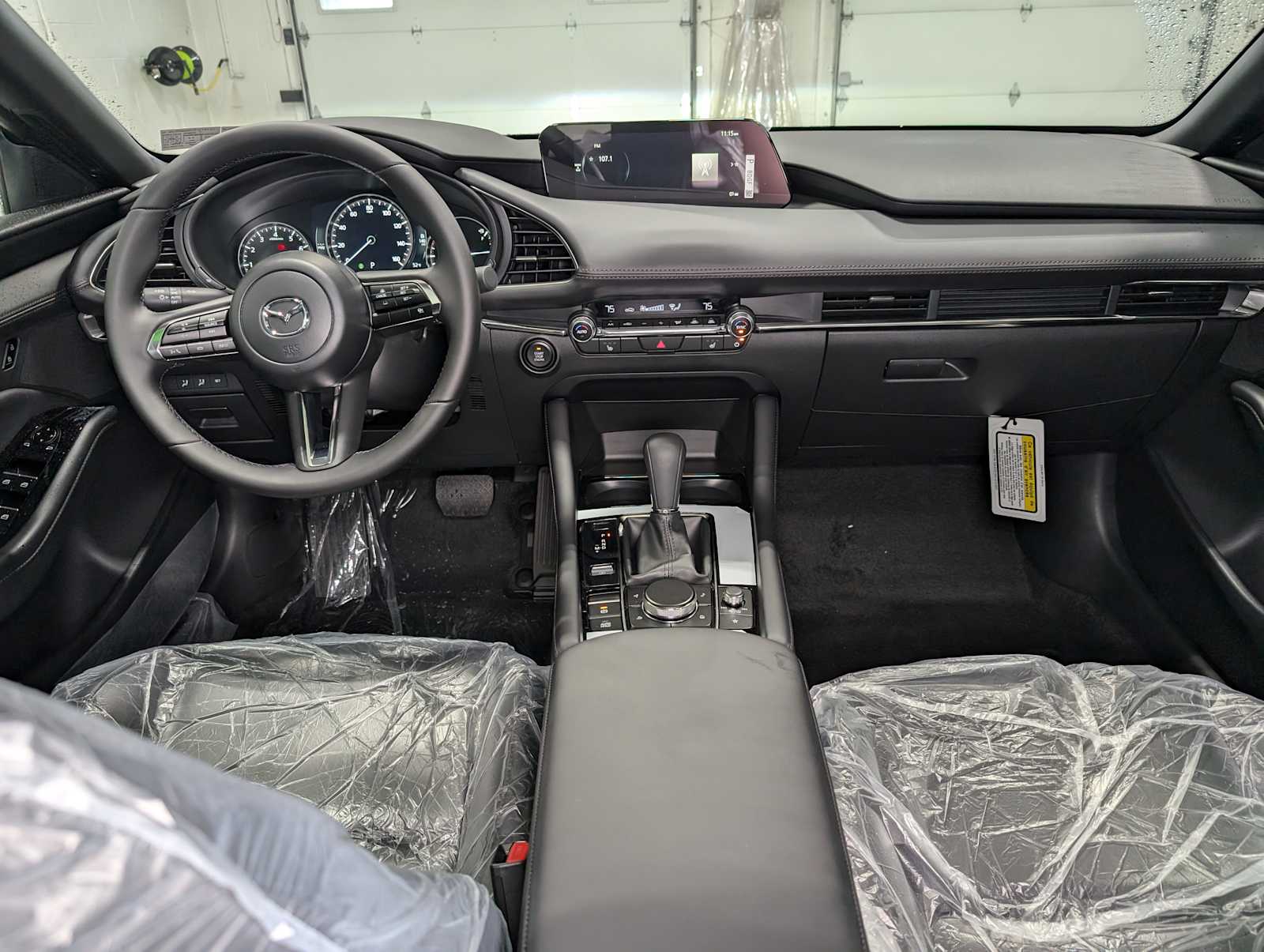 2025 Mazda Mazda3 Hatchback 2.5 s Preferred photo 12