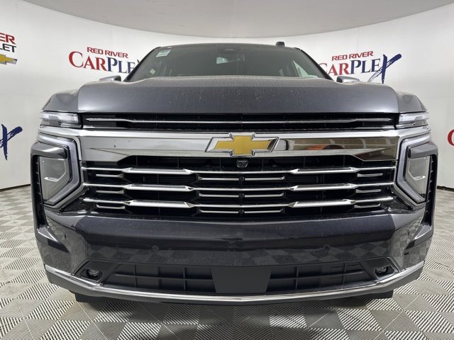 2025 Chevrolet Tahoe Premier photo 2