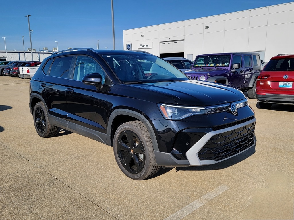 2026 Volkswagen Taos SEL's photo