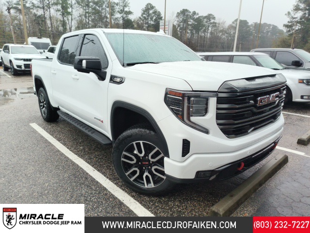2023 GMC Sierra 1500 AT4's photo