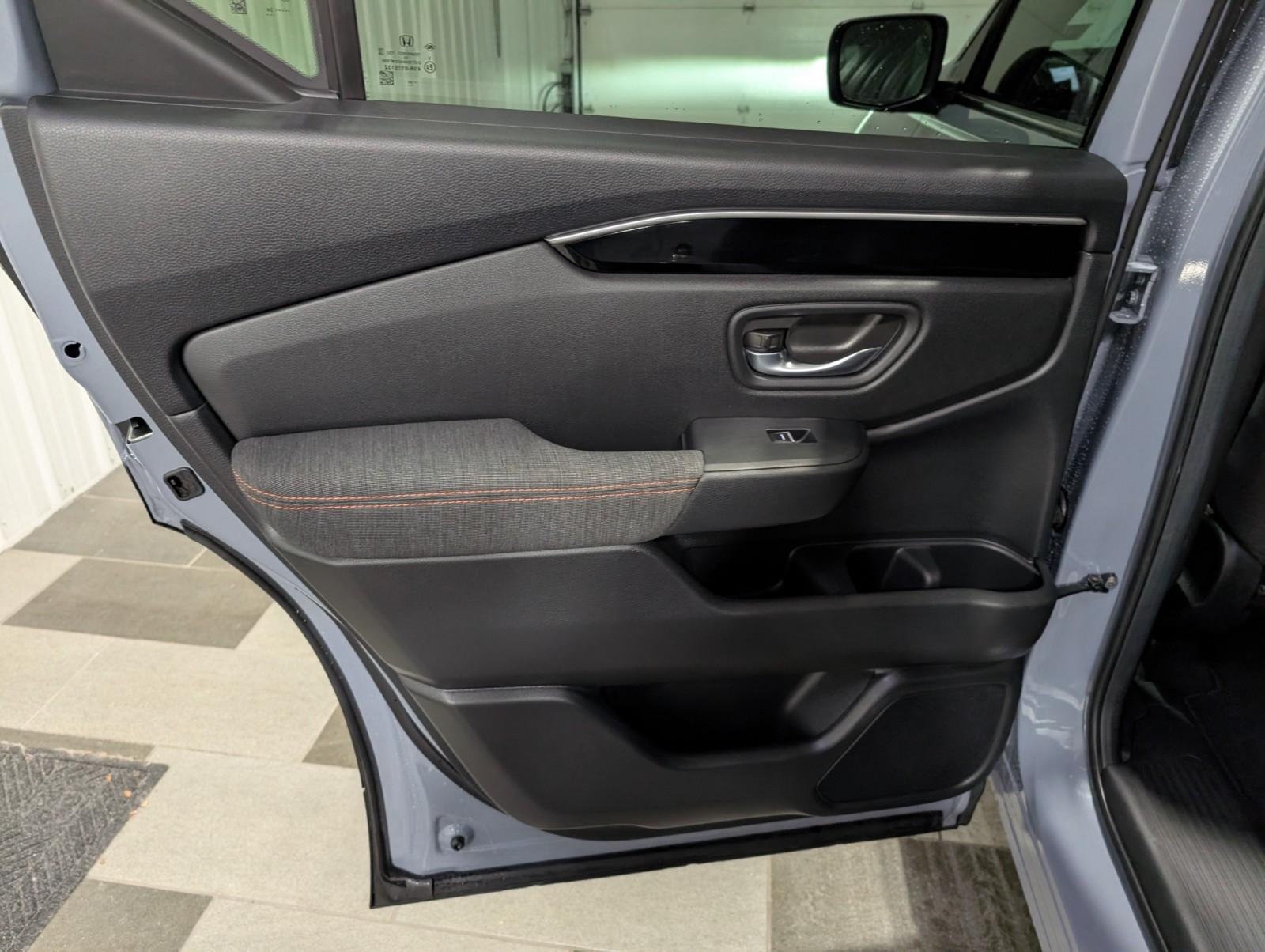 2025 Honda Pilot Sport photo 3