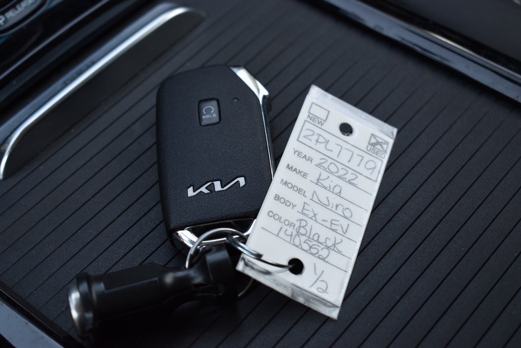 2022 Kia Niro EV EX photo 15