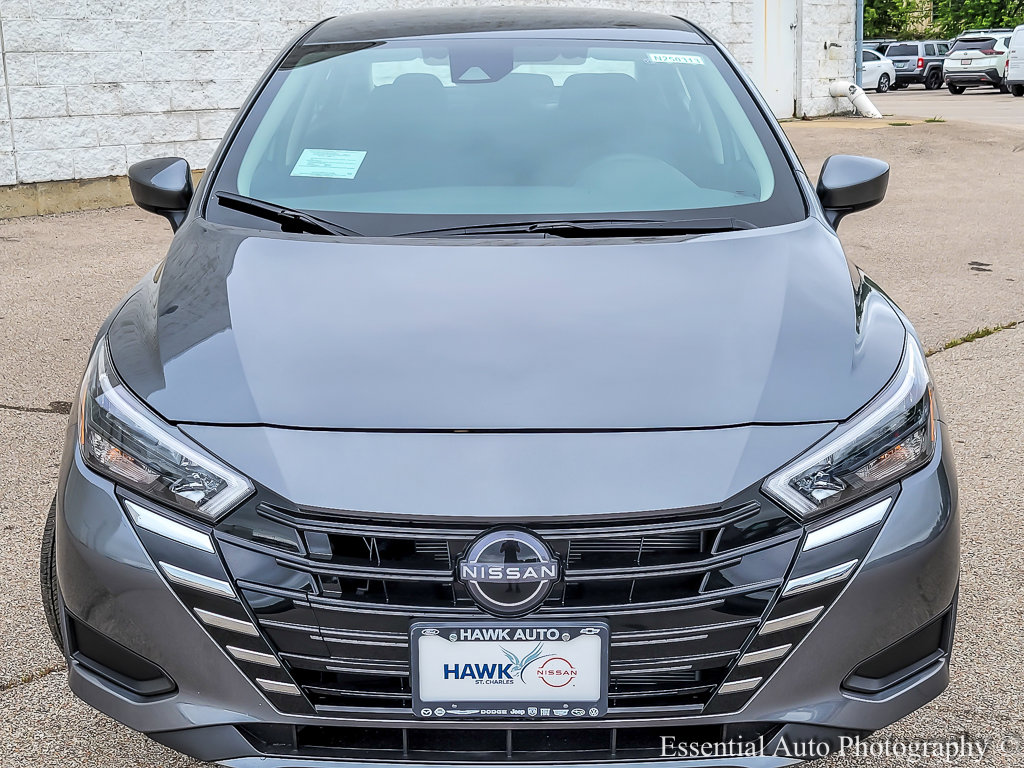 2025 Nissan Versa SV photo 4