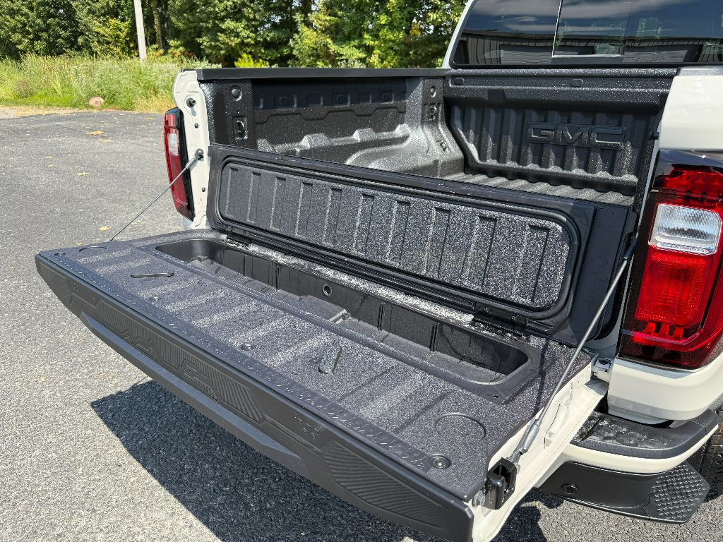 2026 Gmc Canyon Denali photo 8