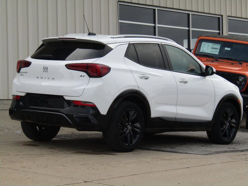 2024 Buick Encore GX Sport Touring photo 2