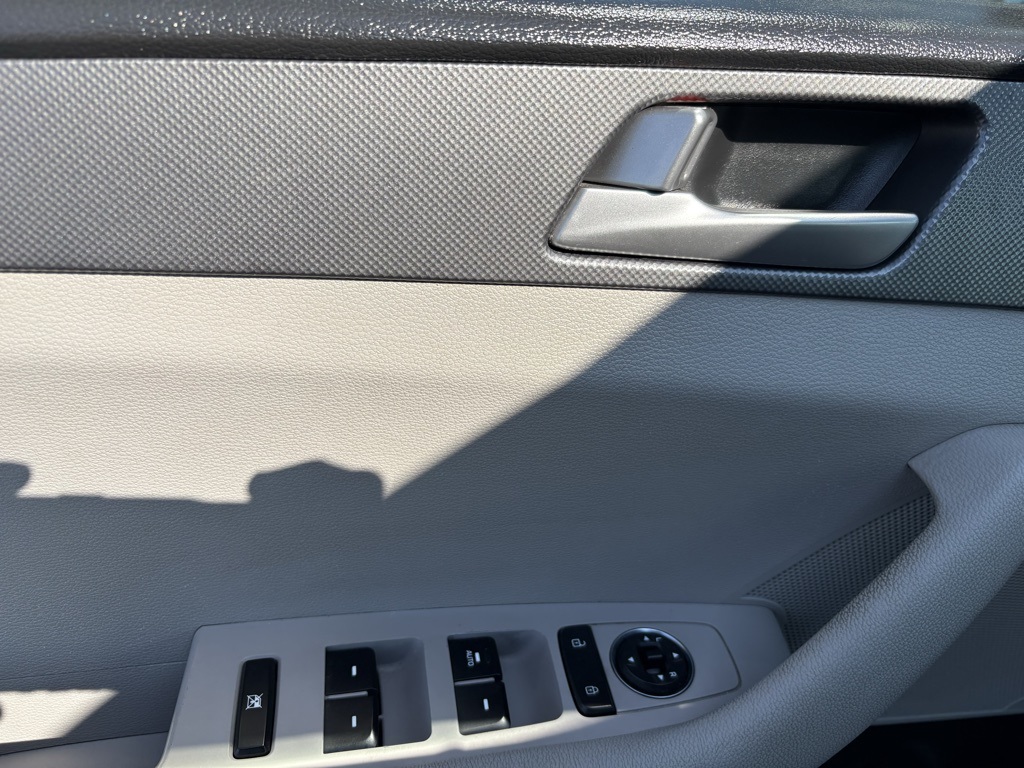 2016 Hyundai Sonata SE Eco photo 15