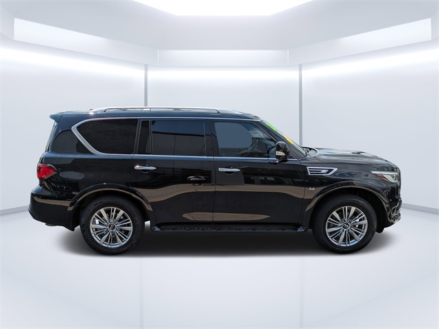 2018 Infiniti QX80 Base photo 2