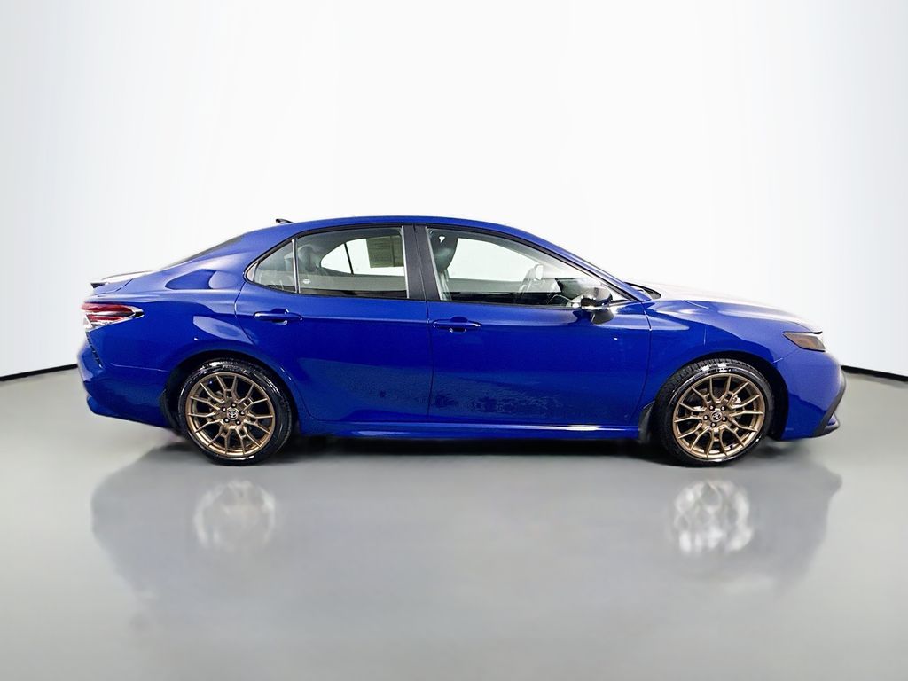2023 Toyota Camry SE Nightshade Edition photo 6