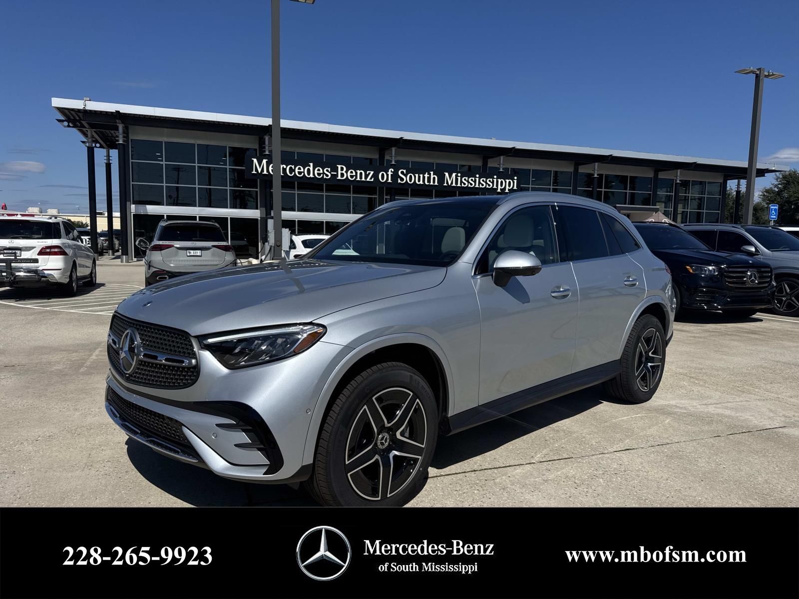 2026 Mercedes-Benz GLC Base's photo