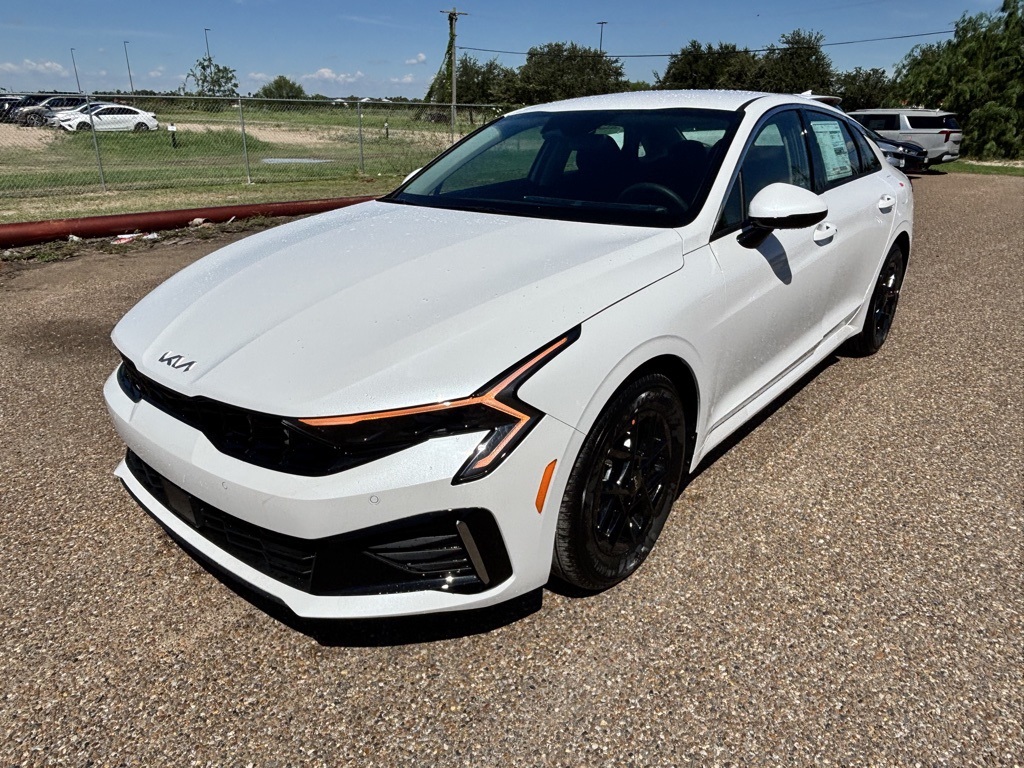 2026 Kia K5 LXS photo 3