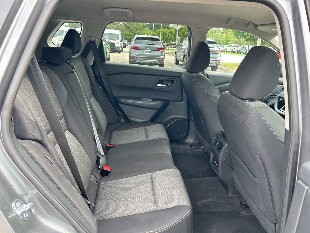 2024 Nissan Rogue SV photo 37