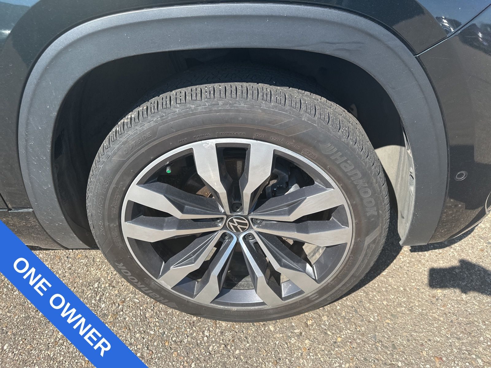 2021 Volkswagen Atlas V6 SEL Premium R-Line photo 2