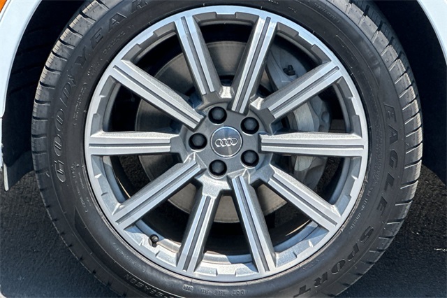 2018 Audi Q7 3.0T Premium Plus photo 24