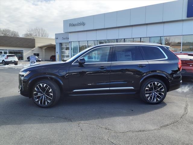 2025 Volvo XC90 T8 AWD Plus photo 3