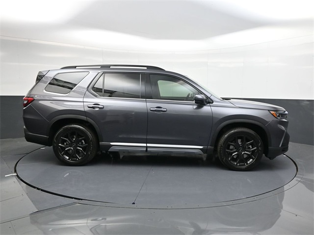 2025 Honda Pilot Touring photo 2