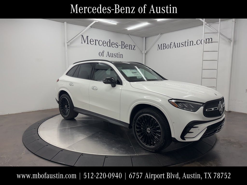 2026 Mercedes-Benz GLC Base's photo