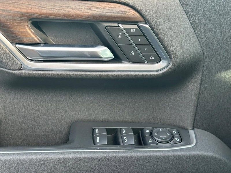 2026 Gmc Sierra 1500 SLT photo 19