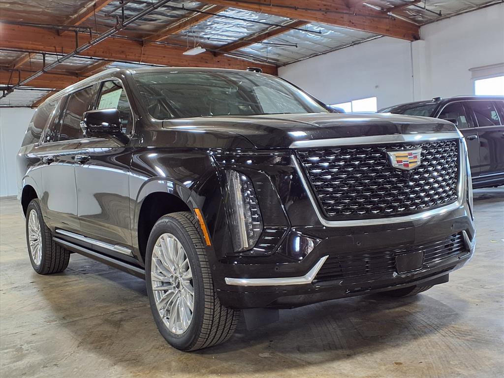 2026 Cadillac Escalade ESV Luxury photo 3
