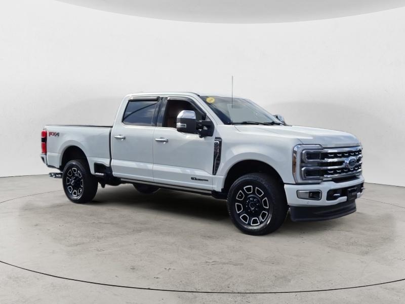 2024 Ford F-250 Super Duty Platinum's photo