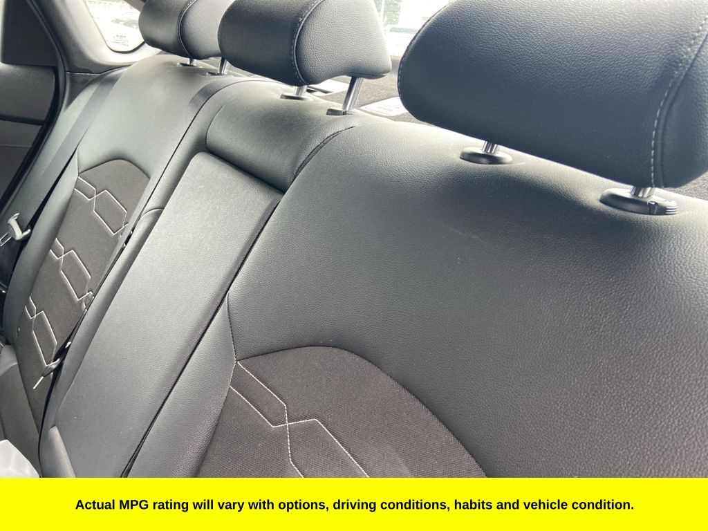 2021 Kia Forte GT-Line photo 4
