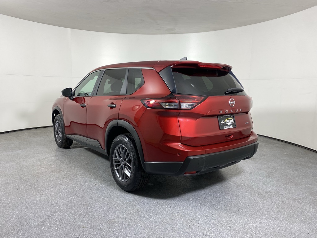 2025 Nissan Rogue S photo 2