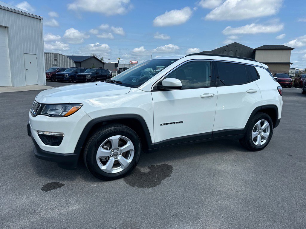 2021 Jeep Compass Latitude photo 2