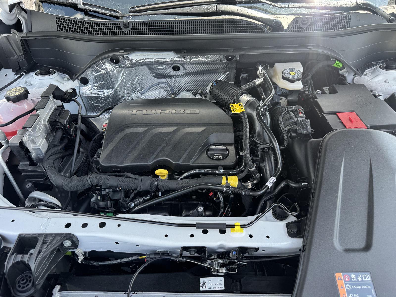 2025 Chevrolet Trax LT photo 10