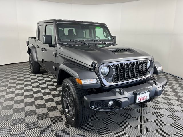 2025 Jeep Gladiator Sport S photo 4