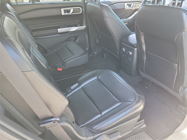 2022 Ford Explorer XLT photo 22