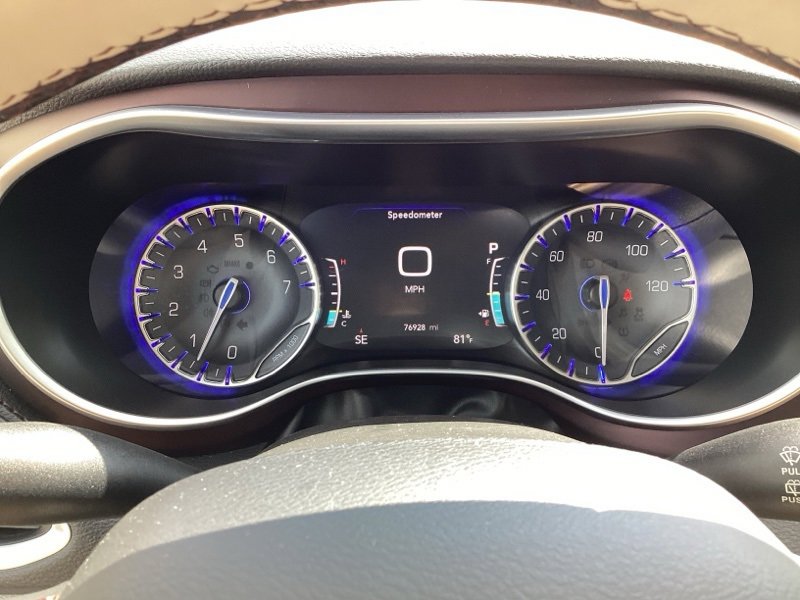 2018 Chrysler Pacifica Limited photo 22