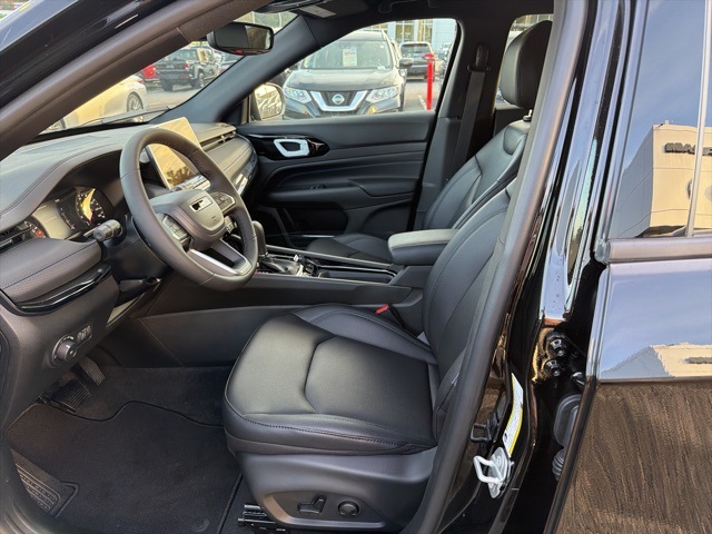2026 Jeep Compass Limited Altitude photo 3