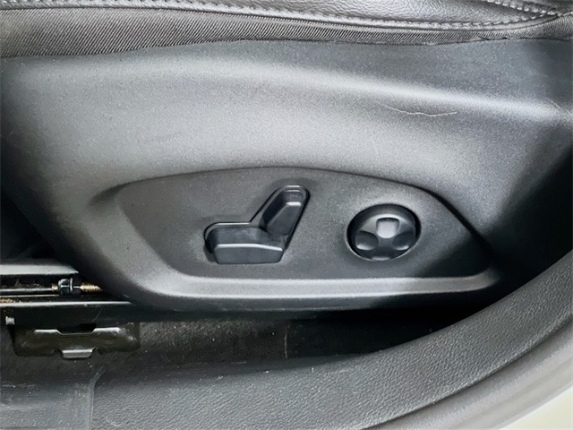 2020 Jeep Compass Limited photo 11