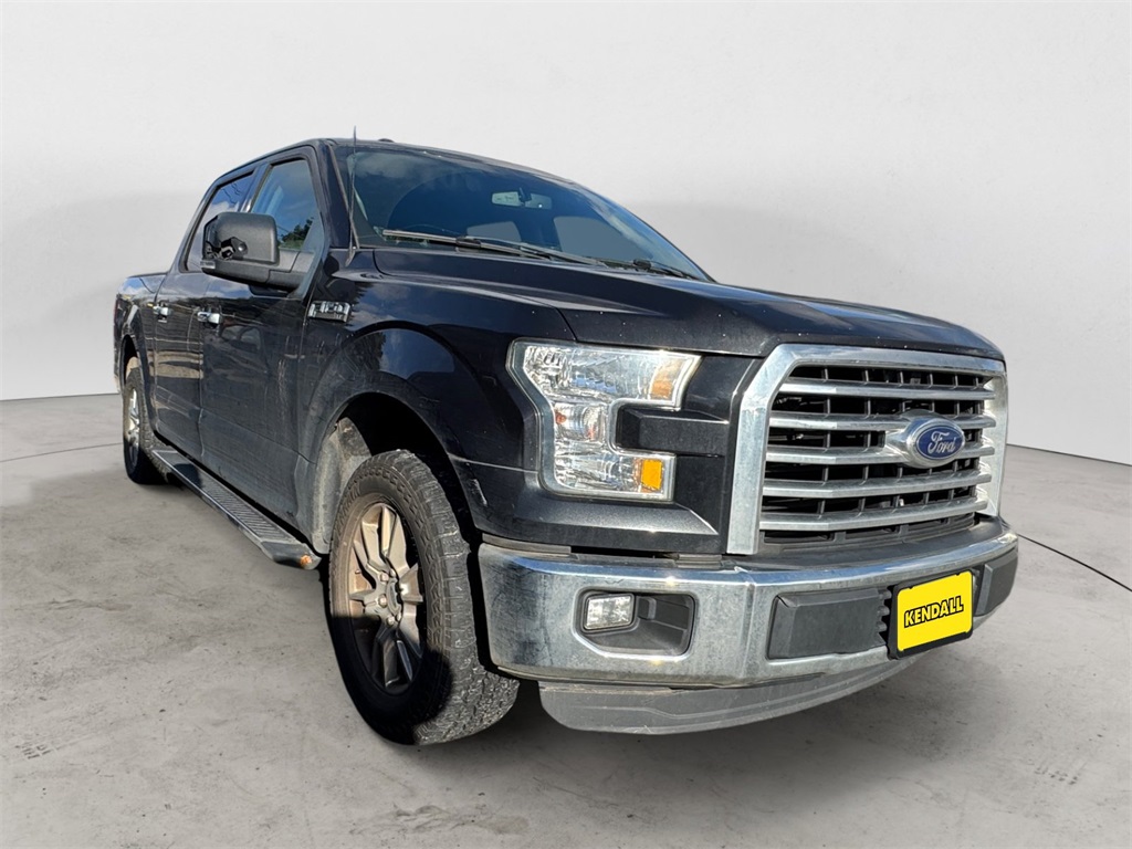 2015 Ford F-150 XLT photo 4