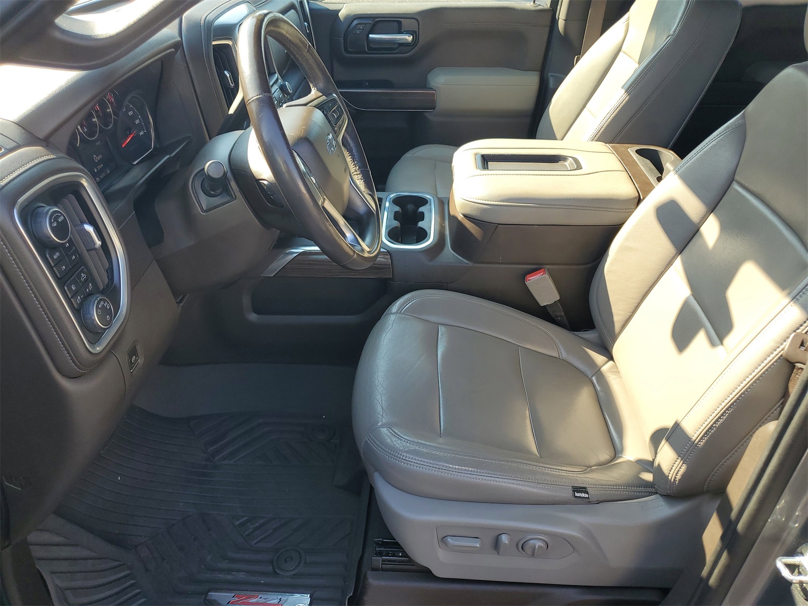 2021 Chevrolet Silverado 1500 LT Trail Boss photo 3