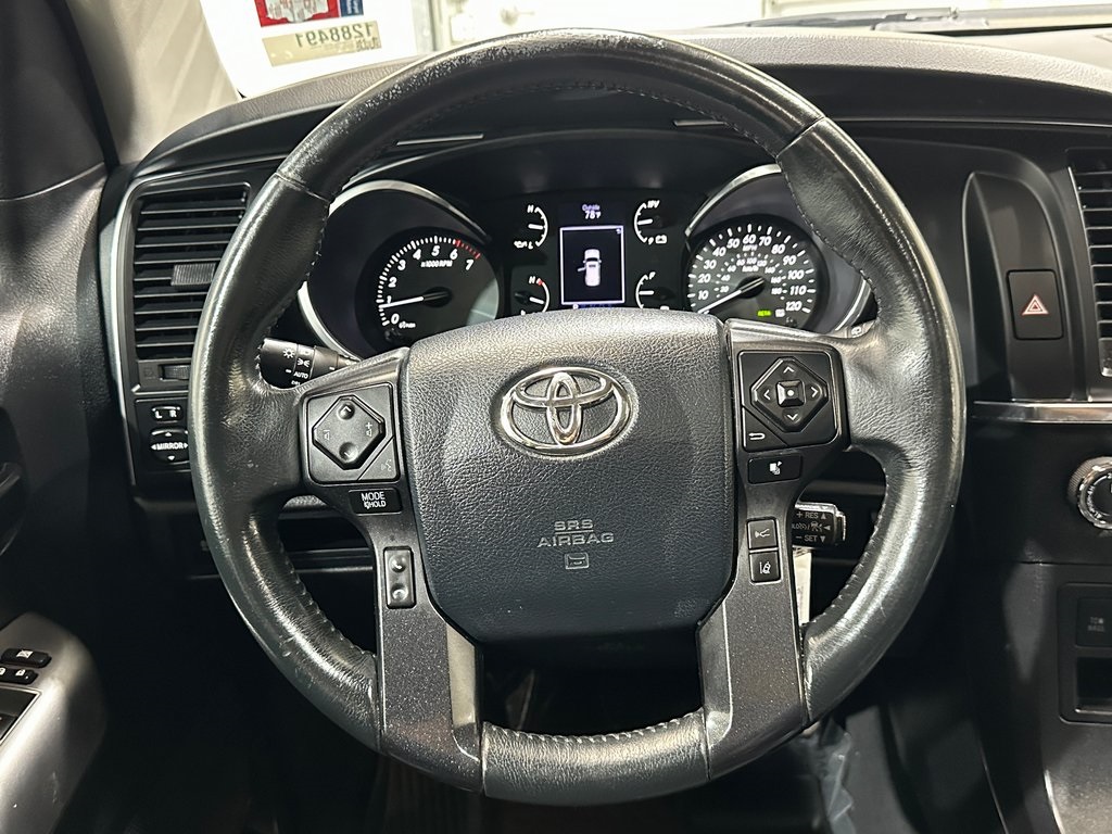 2019 Toyota Sequoia SR5 photo 17