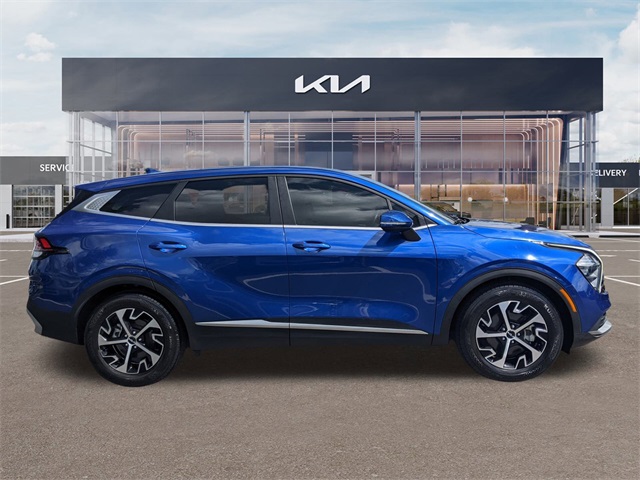 2023 Kia Sportage EX photo 2