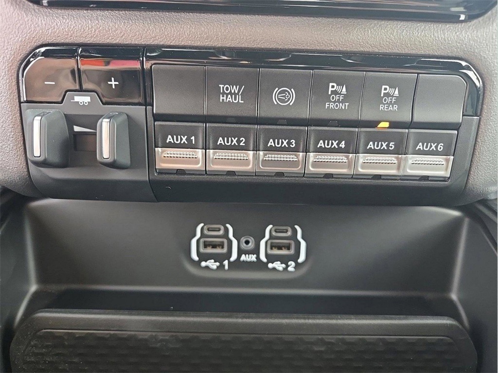 2024 Ram 2500 Big Horn photo 13