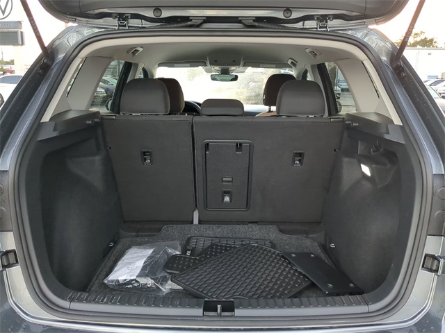 2025 Volkswagen Taos S photo 6