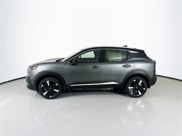 2025 Nissan Kicks SR photo 5