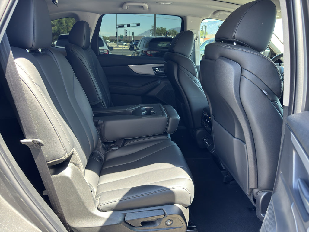 2024 Acura MDX SH-AWD photo 17