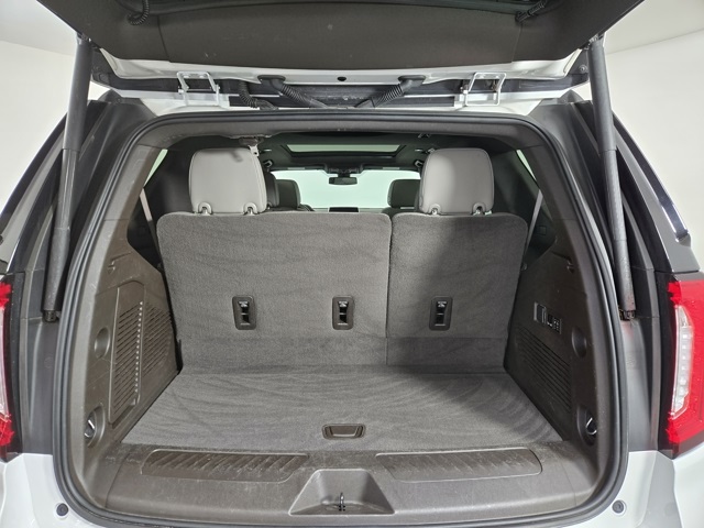 2021 Gmc Yukon SLT photo 9