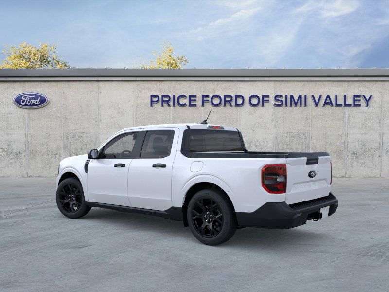 2025 Ford Maverick XLT photo 2