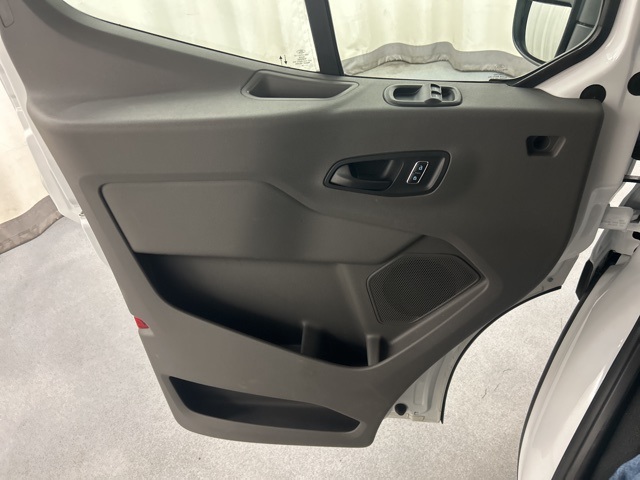 2024 Ford Transit photo 17