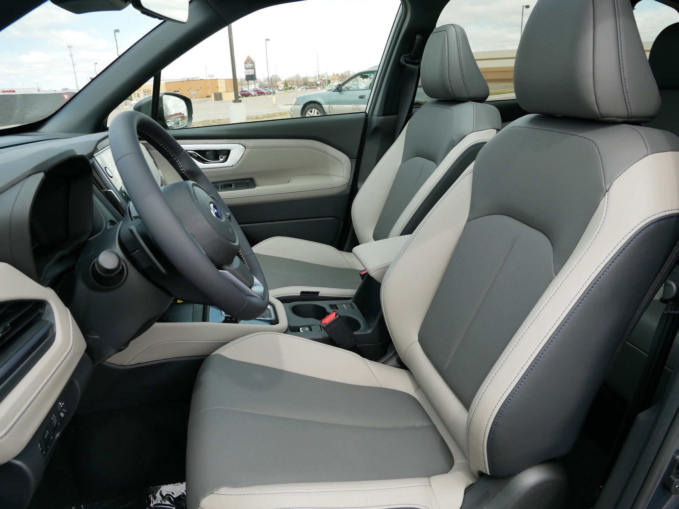 2025 Subaru Forester Limited photo 4