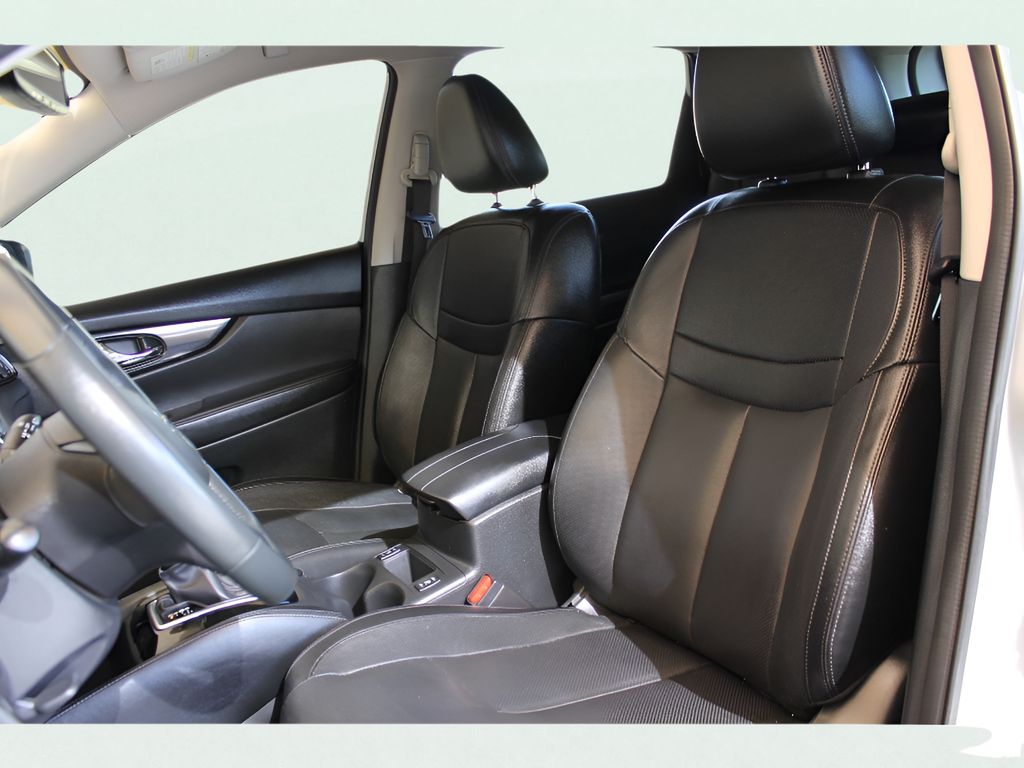 2018 Nissan Rogue SL photo 11