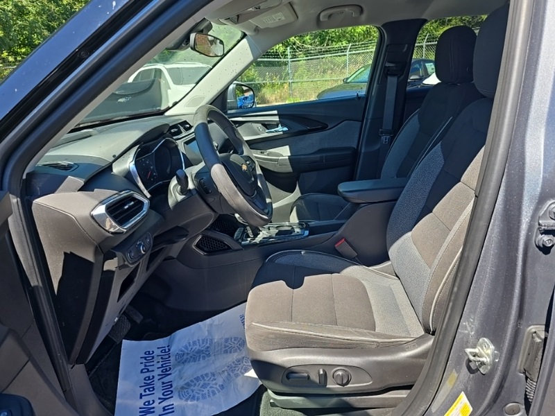 2022 Chevrolet Trailblazer LT photo 21