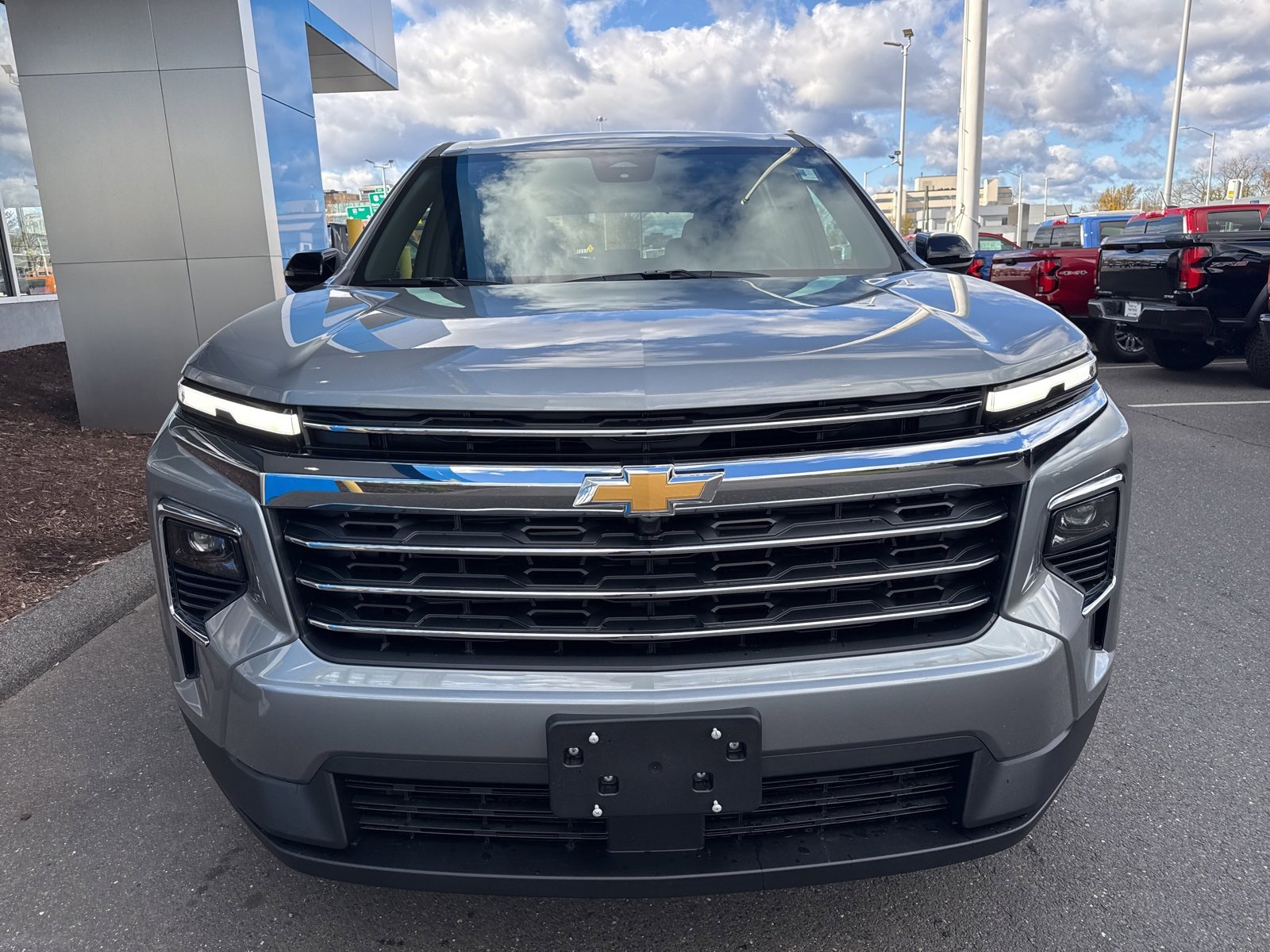 2026 Chevrolet Traverse photo 3